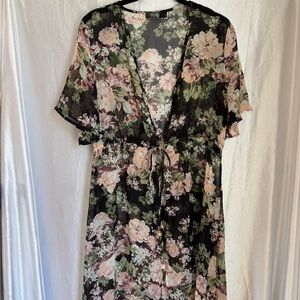 Cure Black Floral Sheer Kimono Cover-Up M